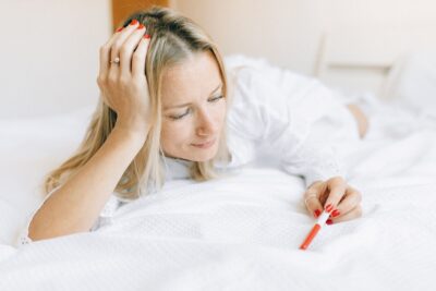 Test de grossesse : quand le faire pour un résultat fiable
