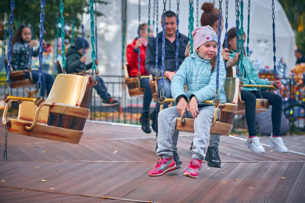 Toussaint en famille : les parcs d'attractions et le bord de mer en tête des recherches