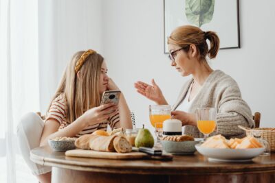 Journée Non au harcèlement le 5 novembre : ce que les parents peuvent faire dès maintenant